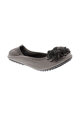la et bottine et souriante ballerines femme de couleur gris
