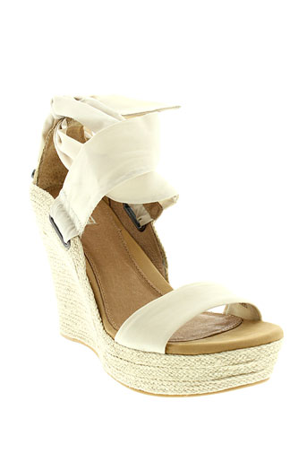 ugg chaussures femme de couleur beige