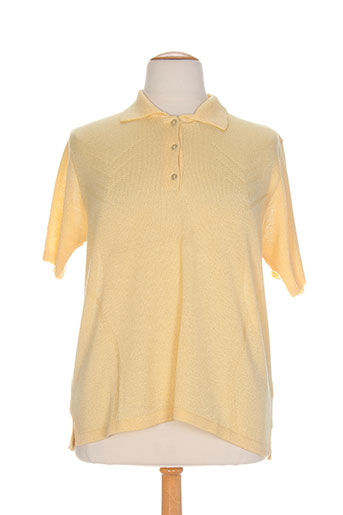 20 et 20 polos femme de couleur jaune (photo) 20 et 20 polos femme de couleur jaune (photo)