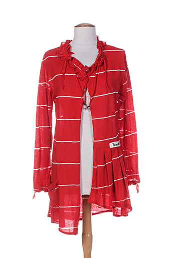 poissons blancs gilets femme de couleur rouge