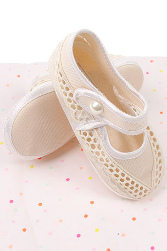 3 pommes chaussures fille de couleur beige