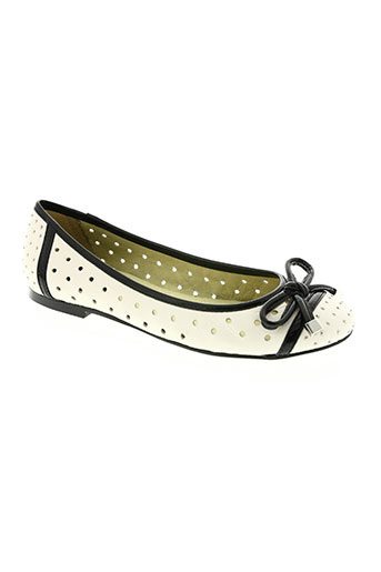 cafe noir chaussures femme de couleur beige