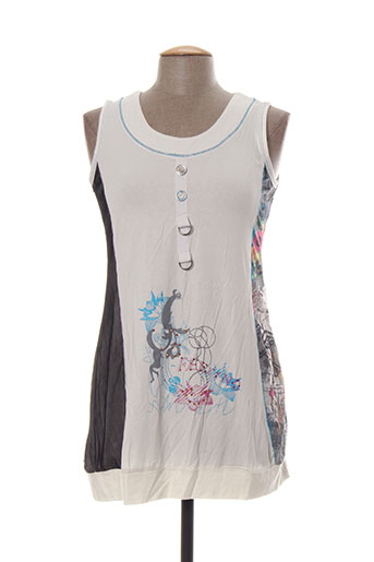 rose bleue robes femme de couleur beige