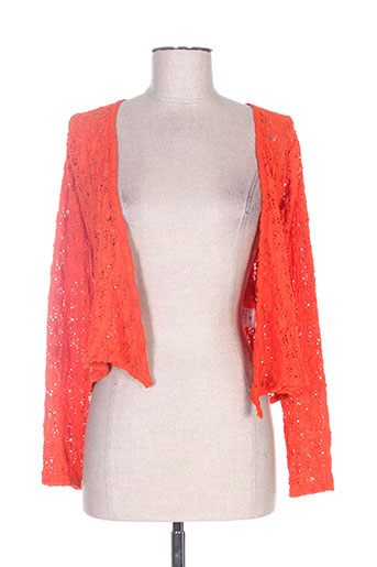 poissons blancs gilets femme de couleur orange