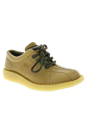 dr martens chaussures femme de couleur beige