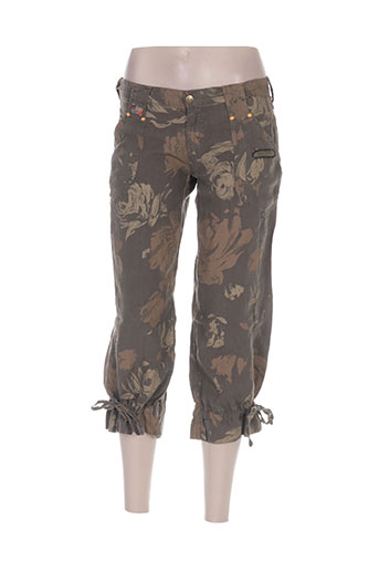 lois pantacourts femme de couleur beige