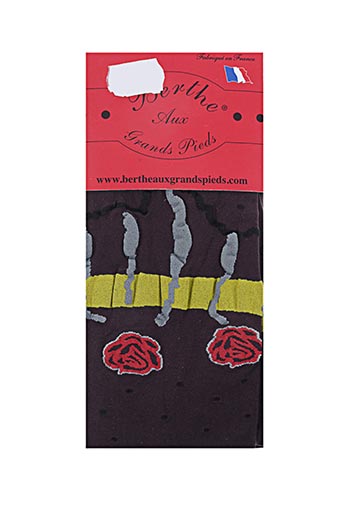 berthe aux grands pieds lingerie femme de couleur marron